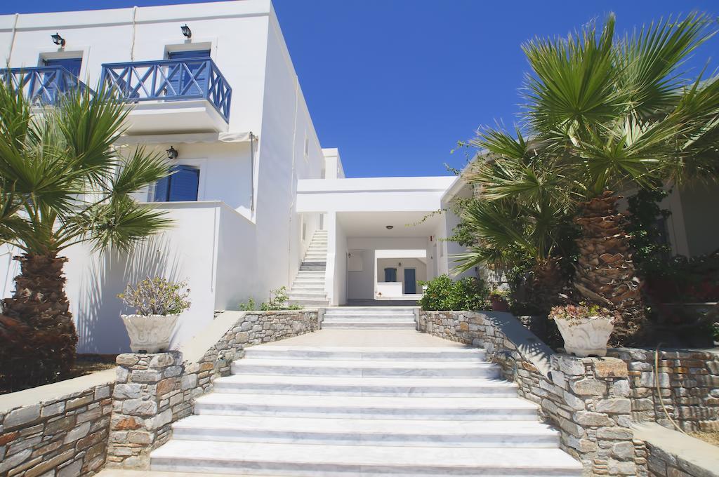 Manos Apartments Mégas Yialós-Nítes Exteriör bild